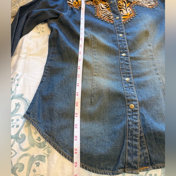 James Gordon Denim Shirt with Animal Print, Studs and Snaps-Medium - Picture 9 of 10